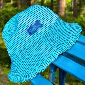 UV Skinz Reversible Colorful Stylized Pineapples/Blue Striped Bucket Hat!